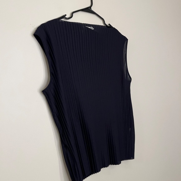 COS pleated navy tank blouse size M - Picture 6 of 7
